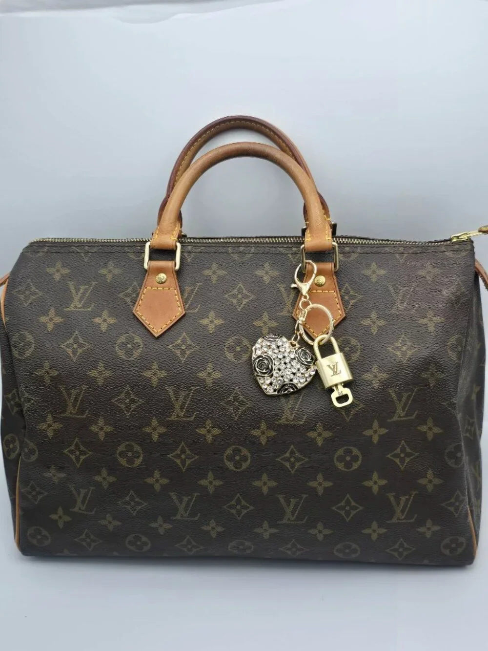 Authentic Louis Vuitton Gold Padlock 🔒 Key Set w/ Unbranded Heart Bag Charm